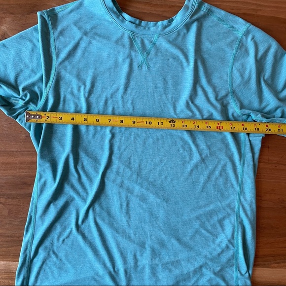 BUNDLE! 2 for 1 Lululemon T-Shirts! - Picture 3 of 11